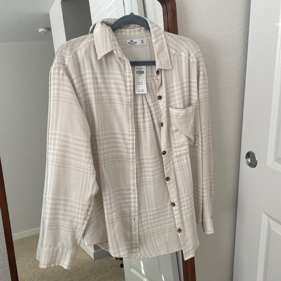 Hollister Tops - Hollister Flannel